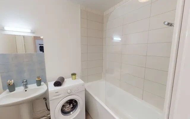 25 Rue d'Essling, 92400 3
