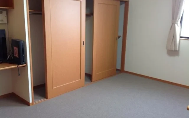 レオパレスパークヒルズⅡ - 田方郡函南町の学生向け宿泊施設 - 201号房间(带独立厨房)