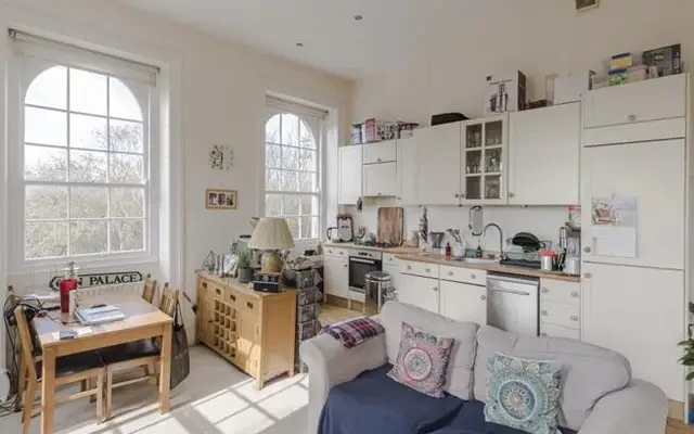 Market Road, London, N7 9PW 2