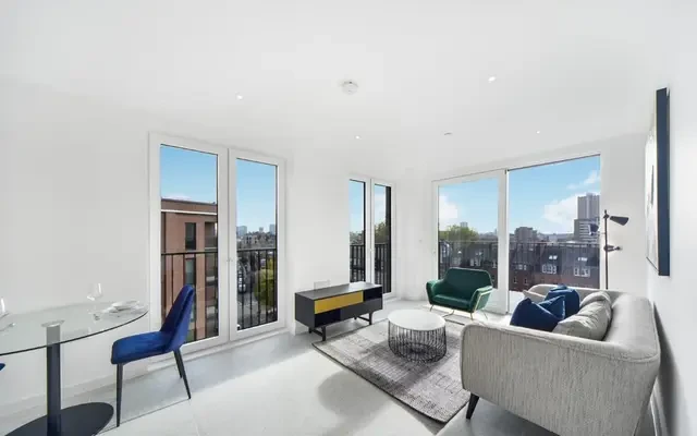 Cendal Crescent London E1 0