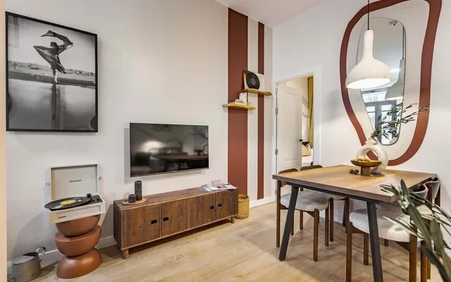 Gaia - 2 bedrooms in Trafalgar 1