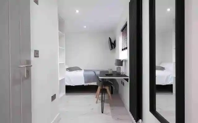 27 Sewells Walk 3