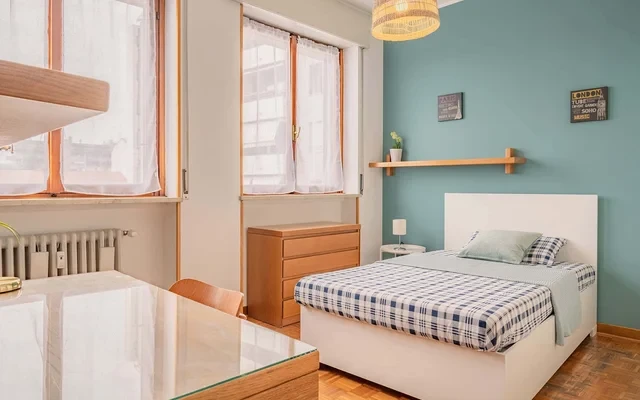 VIA POLLAK 10 <br> PRIVATE ROOM S1 0
