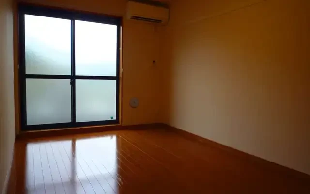レオパレスフレンズ 4