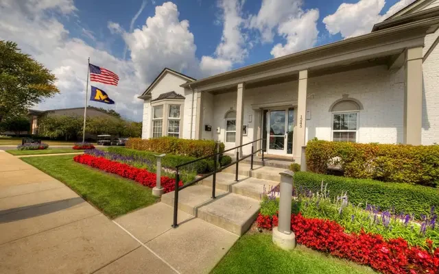 Woodbury Gardens Apartments & Townhomes 0