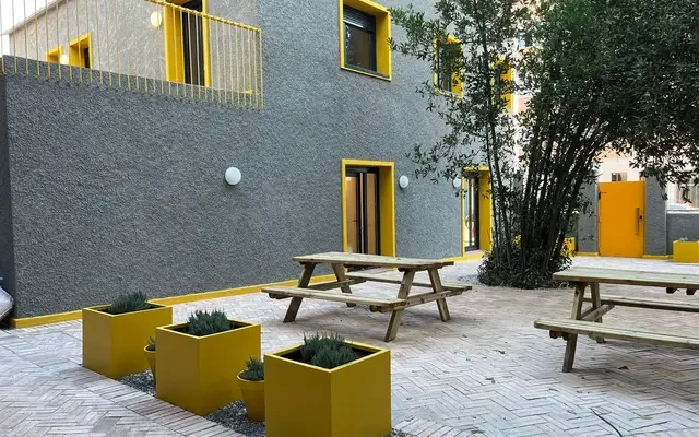 house near Calle de Albasanz 1