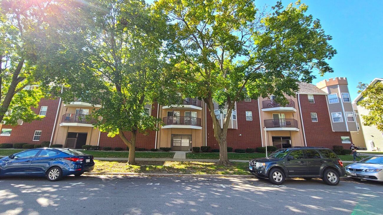 1007 S. Locust St Champaign IL 2