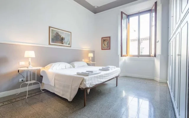 Santa Maria Novella 4 bedrooms 3