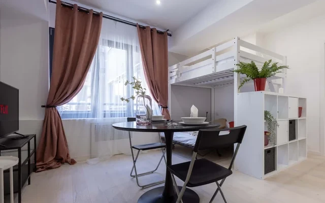 Arici 15 - Interno n.8 3