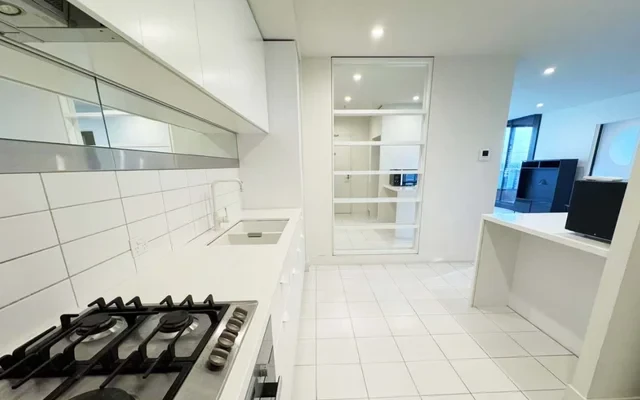 500 Elizabeth Street 3