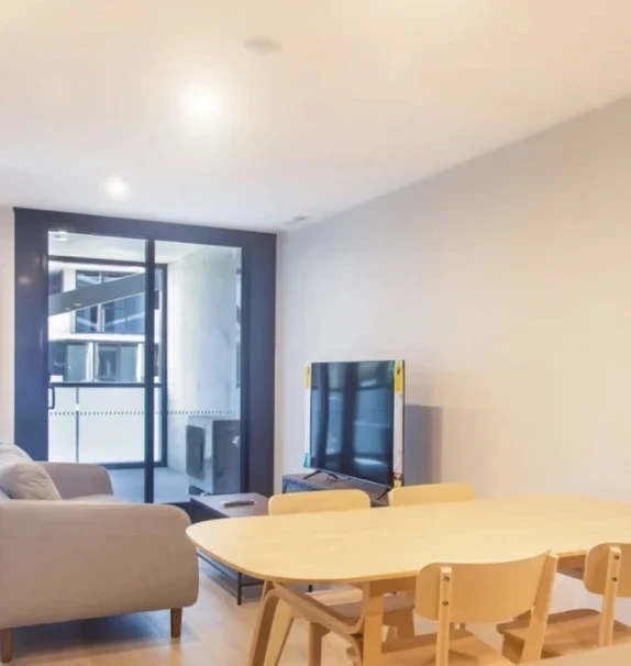 81 Cooyong St