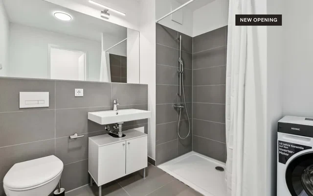 Apartment in Lisa-Fittko-Strasse, Berlin 1