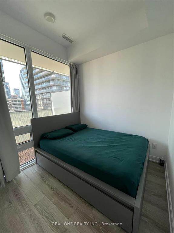 42 Charles Street E #1503