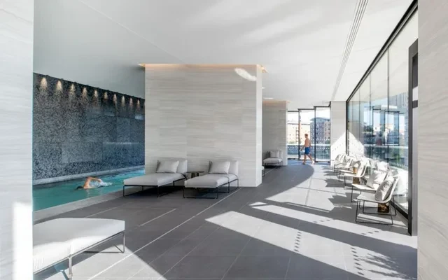 UM-One Park Drive E - London student accommodation - Swimming pool
