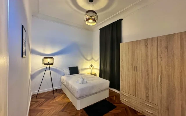 Carrer de Pau Claris Barcelona 08009 Spain 4