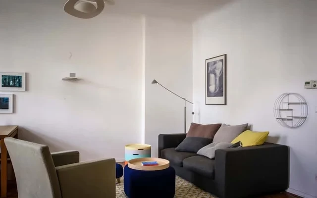 Agathe: klassische Altbauwohnung, beste Mitte-Lage 1