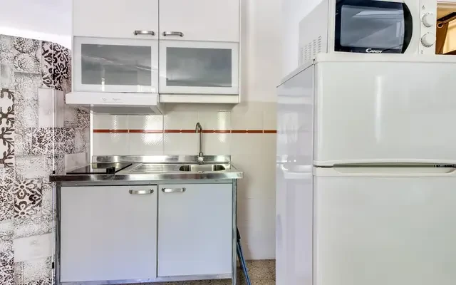 studio in La Sagrada Familia (Eixample) 0