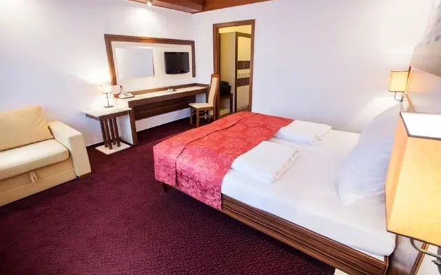 INA Hotel Norderstedter Hof 4