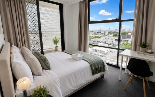 58 Mountain St - Sydney student accommodation - 3 bed 2 bath-1008