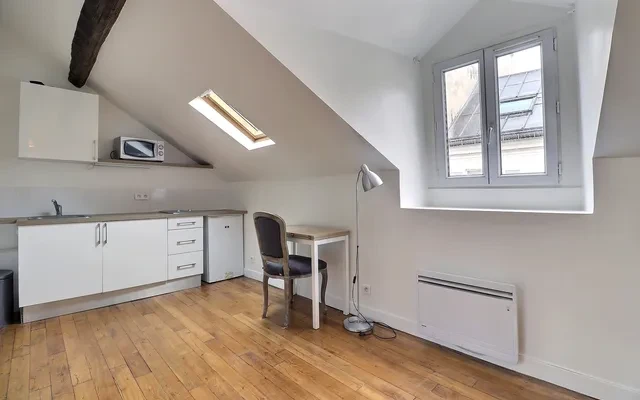 Furnished Studio Apartment for Rent - 15m² - Batignolles - Paris 2