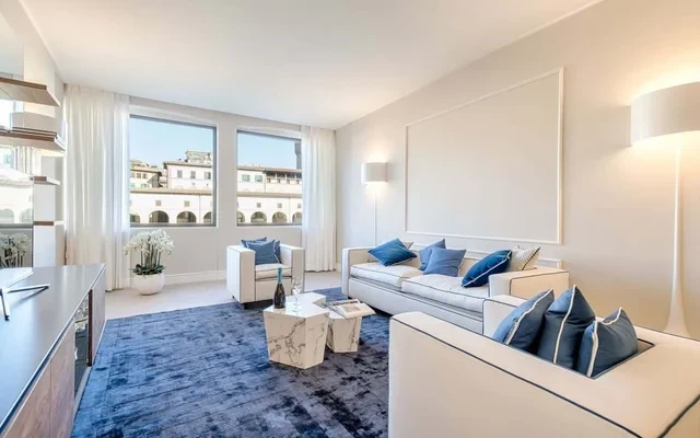 Luxury Blue River 1