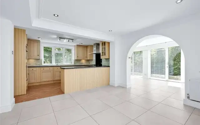 Ruxley Crescent 4