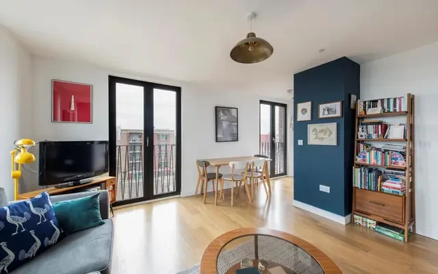 Saxon Court, York Way, London, N1C. N1C 4AN 2