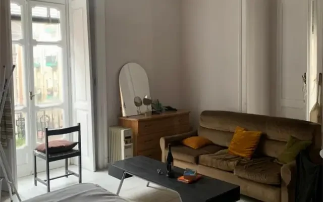 Bed in shared bedroom in Naples City centre - ナポリの学生向け宿泊施設