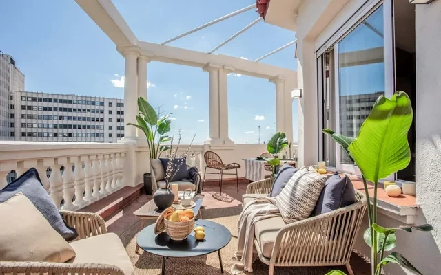 Kasai - 2 bedrooms and terrace in Malasana 0