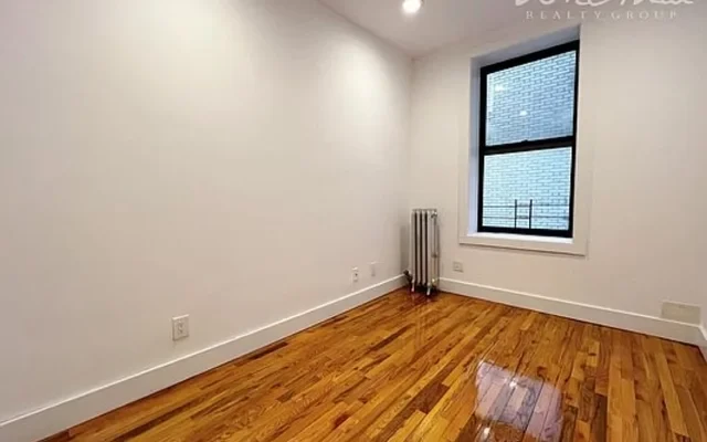 545 Edgecombe Ave 1
