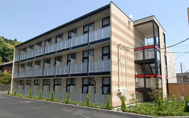 レオパレスプチベルク四番館 0
