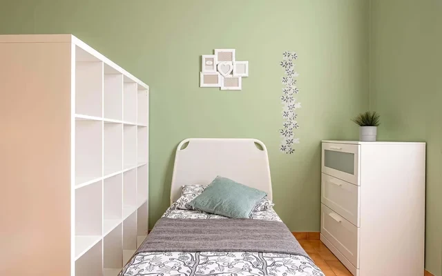 VIALE GIOVANNI DA CERMENATE 41 <br> SHARED ROOM D1 - Bed A 2