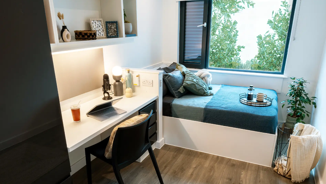 5, 6, 7, 8, 9 or 10-Bed Luxe Ensuite Cluster Room