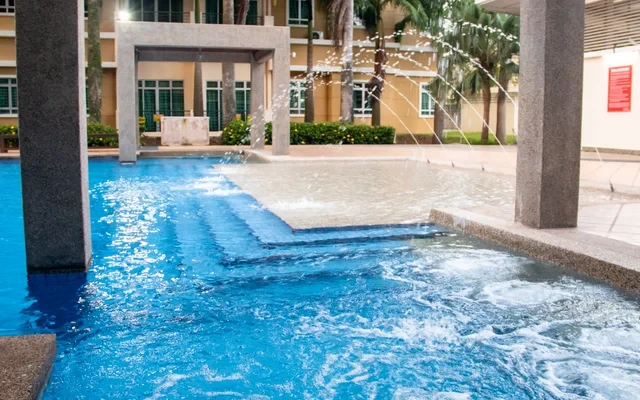 Ixora Apartment, Melaka 3