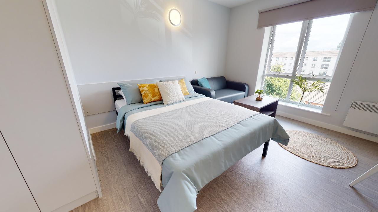 Gold Mini Studio Plus