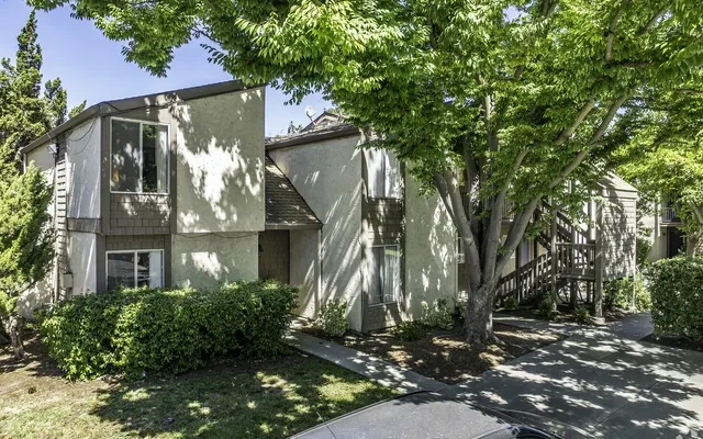 Alvarado Parkside Apartments 2
