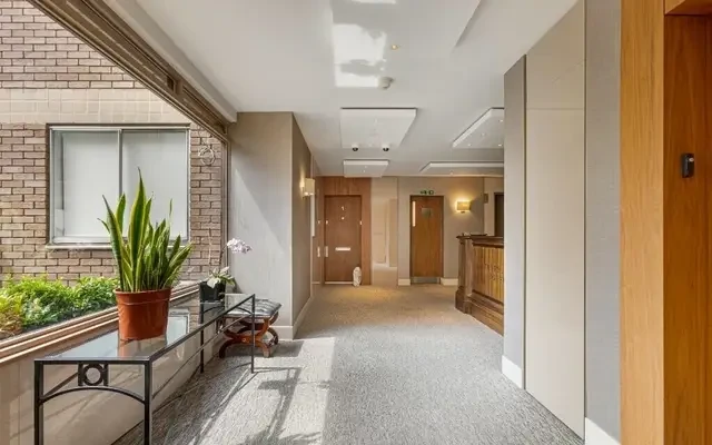 Kinnerton Street 10722# 1