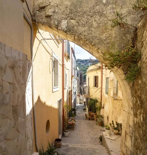 Modica Gem