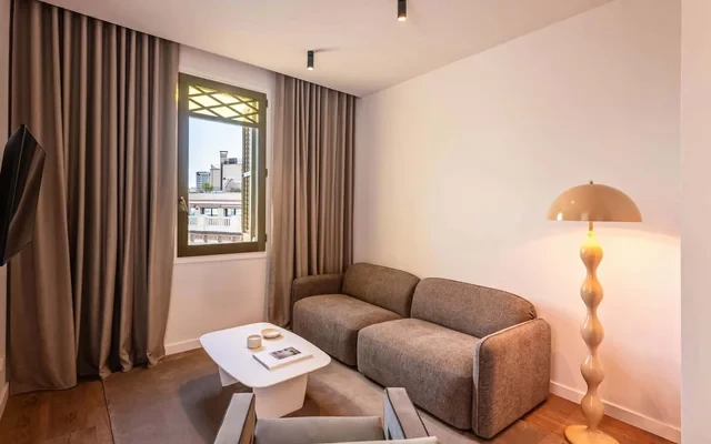 The Diagonal Suites VIII 1