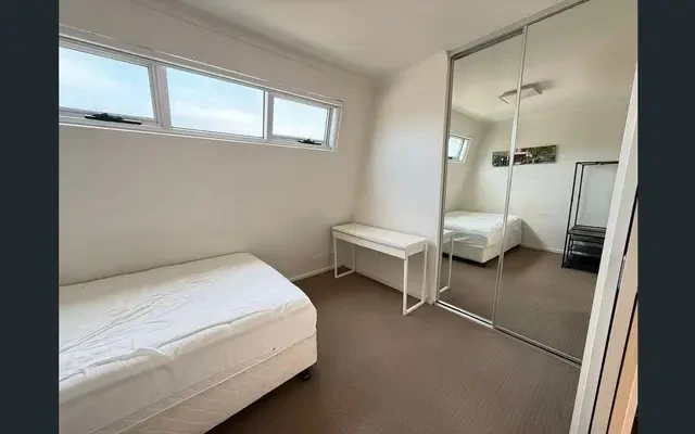 2 Nottingham Street 3