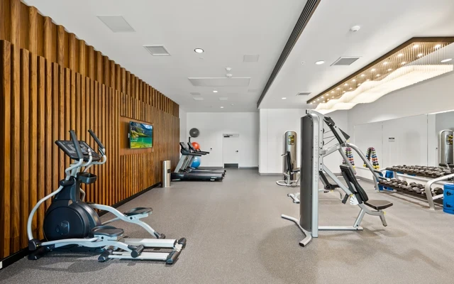 5570 Rosemead Blvd 3