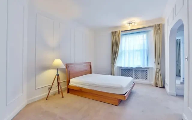 Hanover House, St. Johns Wood High Street, NW8 7DY 2