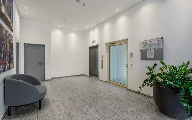 Linkstrasse 6DE-01-010-002HF 3