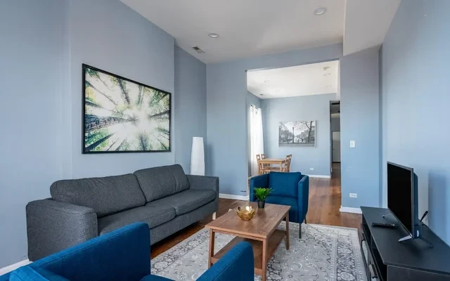 1945 West Cermak Road 0