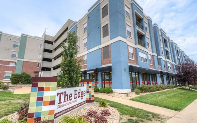 The Edge on Hovey Apartments 1