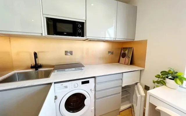 LH-Clarence Villas Strata - London student accommodation