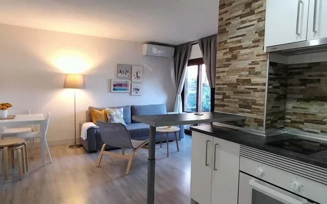Apartment in Calle de Julio Camba, Madrid for 40 m² with 1 bedrooms 0