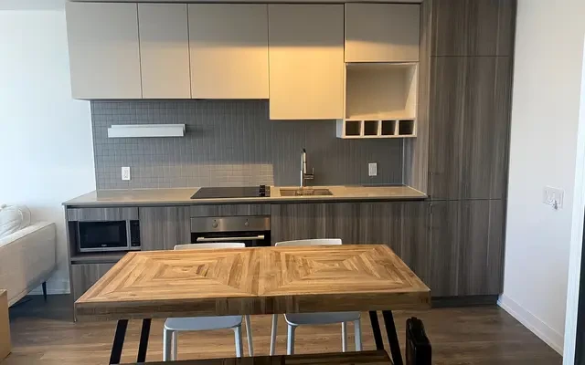 5101 - 898 Portage Pkwy 3