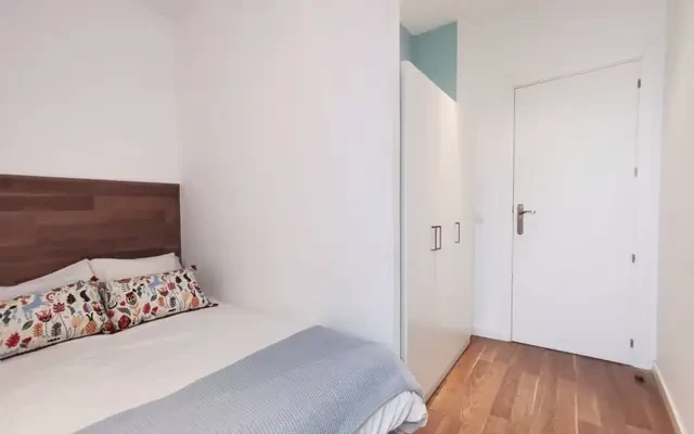 Comodo appartamento in Calle Valencia 0