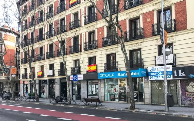 entire place Sagasta 1